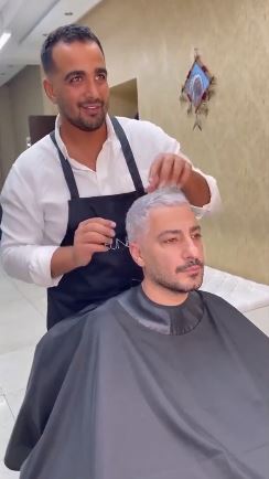 ویدئو/ نوید محمدزاده را با رنگ موی جدیدش دیگر نمی‌شناسید!