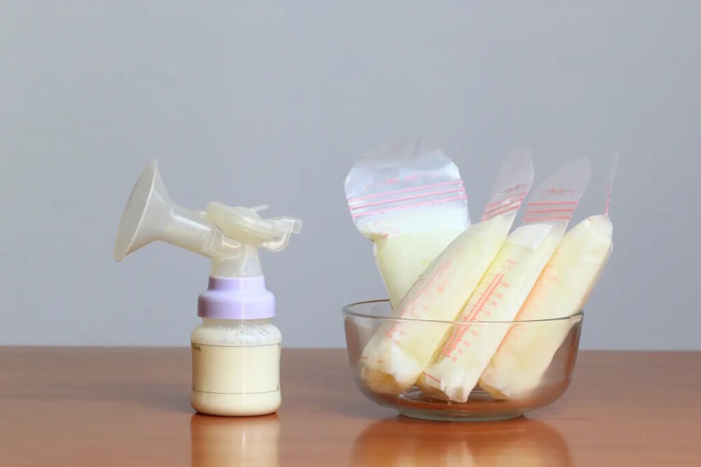 ساخت محصولات مراقب پوستی با شیر مادر توسط یک زن آمریکایی