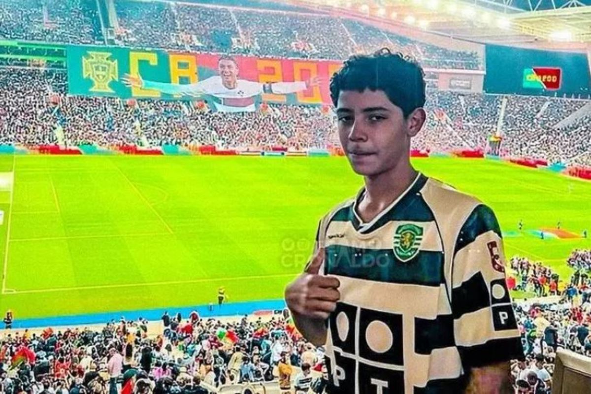 بازی ملی ۲۰۰ اُم کریس با حضور رونالدو جونیور اسپورتینگی