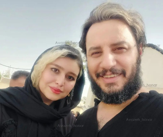 عکس حاشیه ساز جواد عزتی در کنار طرفدار خانم