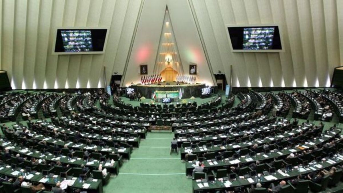 مصوبات خانه ملت برای تقویت حمل و نقل ریلی و هوایی
