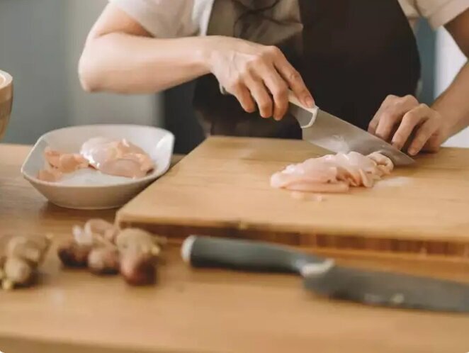 نکات طلایی برای درست کردن یک مرغ همه چیز تمام