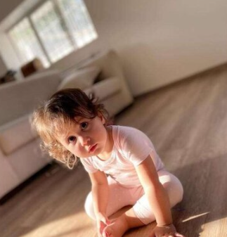 سایه پیری در چهره شاهرخ استخری و همسر جنجالی اش! + جدیدترین عکس سایه پیری در چهره شاهرخ استخری و همسر جنجالی اش! + جدیدترین عکس