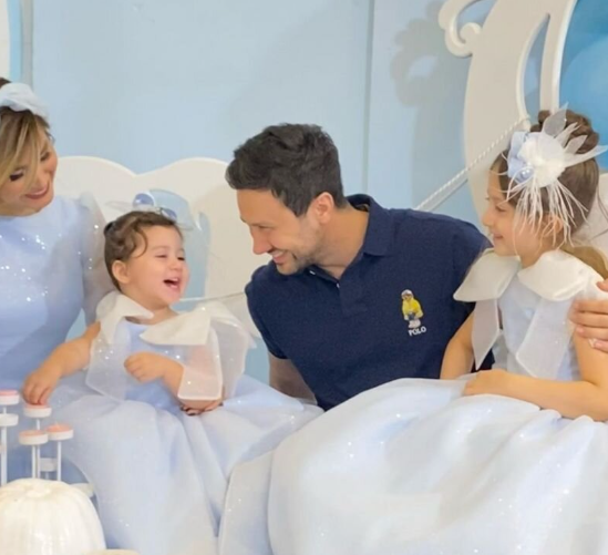 سایه پیری در چهره شاهرخ استخری و همسر جنجالی اش! + جدیدترین عکس سایه پیری در چهره شاهرخ استخری و همسر جنجالی اش! + جدیدترین عکس