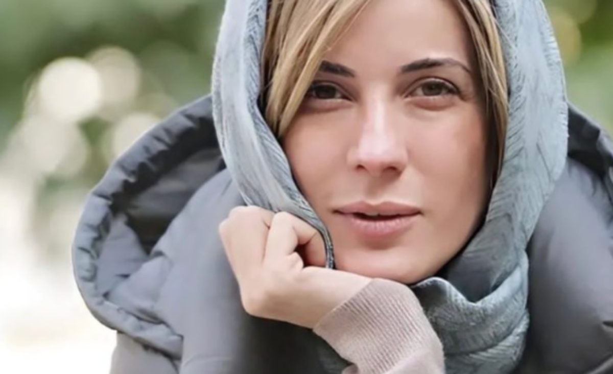 دلنوشته ناراحت کننده و گریه دار خانم بازیگر برای به قتل رسیدن داریوش مهرجویی و همسرش