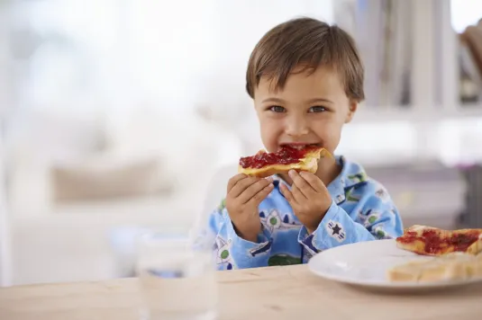 ممکن است بدن کودک به چه غذا‌هایی آلرژی دهد؟