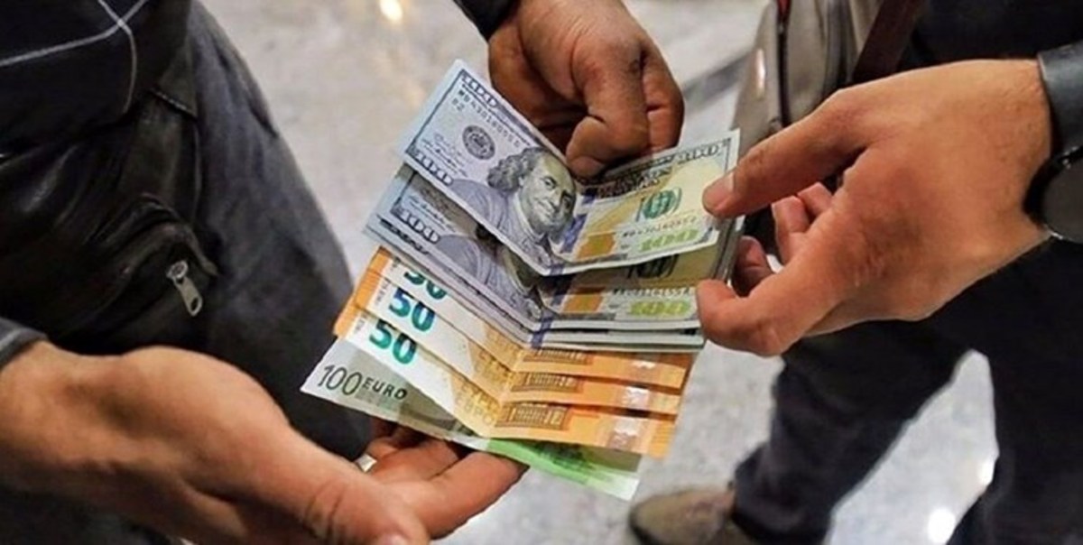 کاهش ۱۱۰۰ تومانی قیمت دلار در معاملات امروز