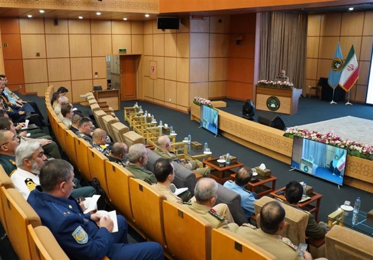 تشریح عملیات طوفان الاقصی برای وابستگان نظامی خارجی توسط ستادکل نیرو‌های مسلح