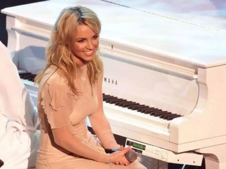 شرکت سونی با پیش پرداخت فضایی قصد دارد «بریتینی» را به صحنه برگرداند! شرکت سونی با پیش پرداخت فضایی قصد دارد «بریتینی» را به صحنه برگرداند!