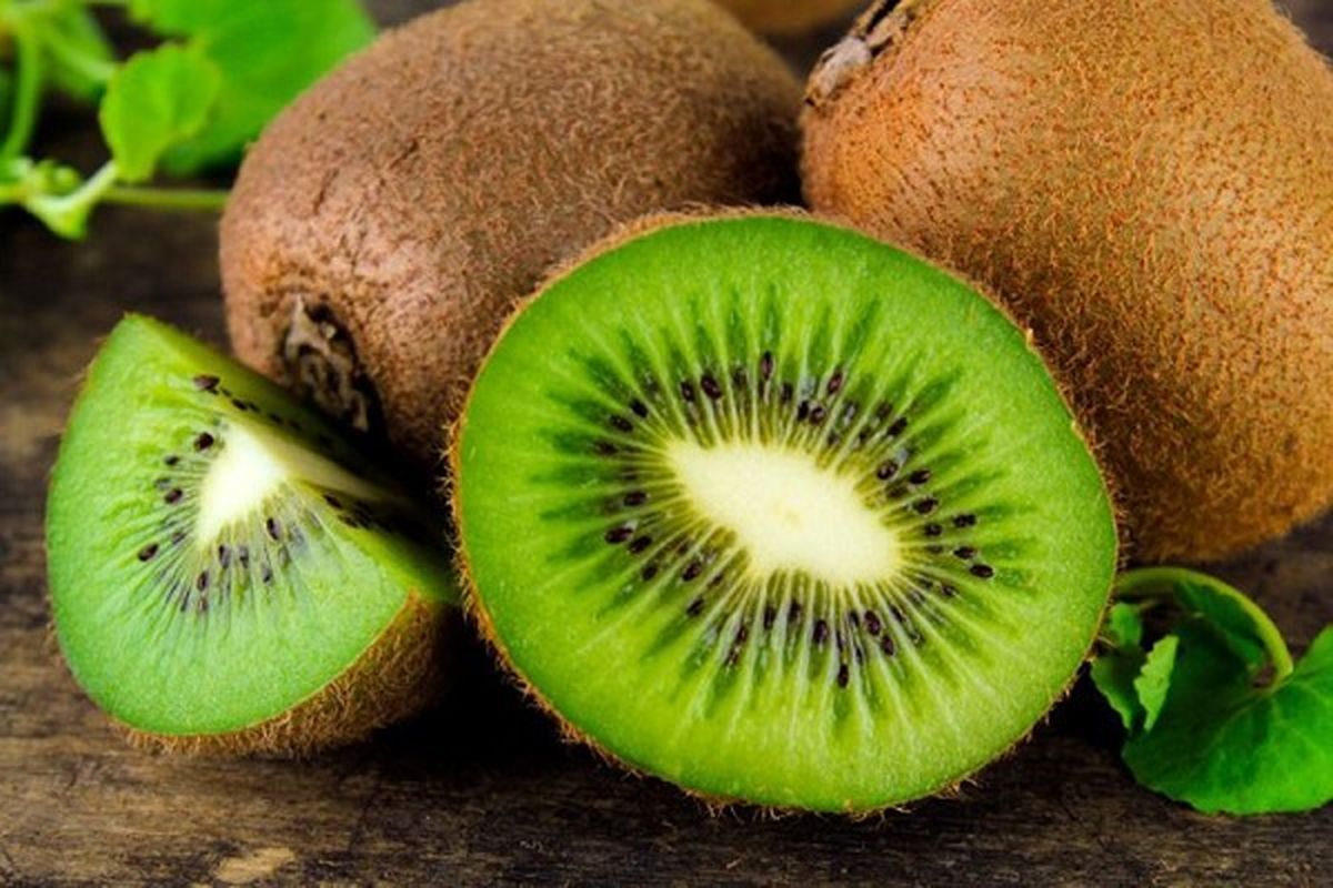 مصرف کیوی و عوارض احتمالی آن