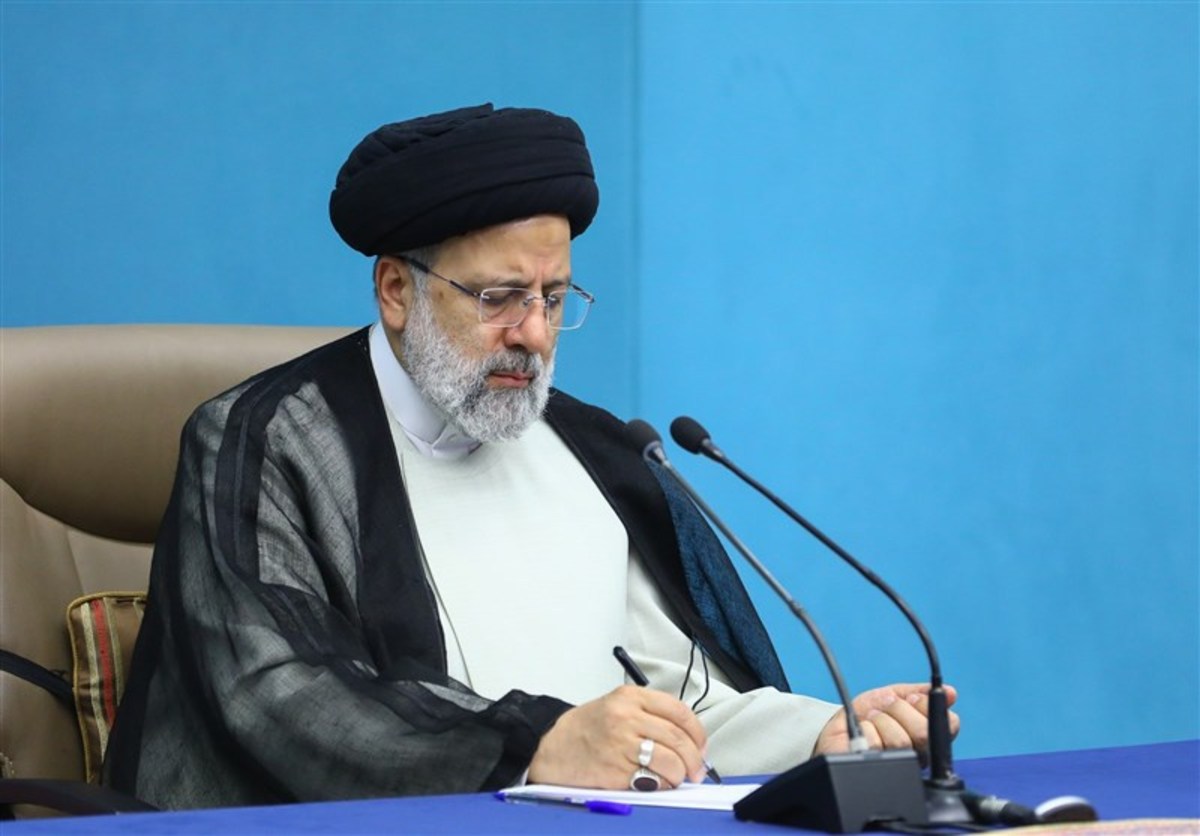 رئیسی: پرتاب موفق ماهواره نور ۳ نشانه دیگری از شکست پروژه تحریم دشمن است