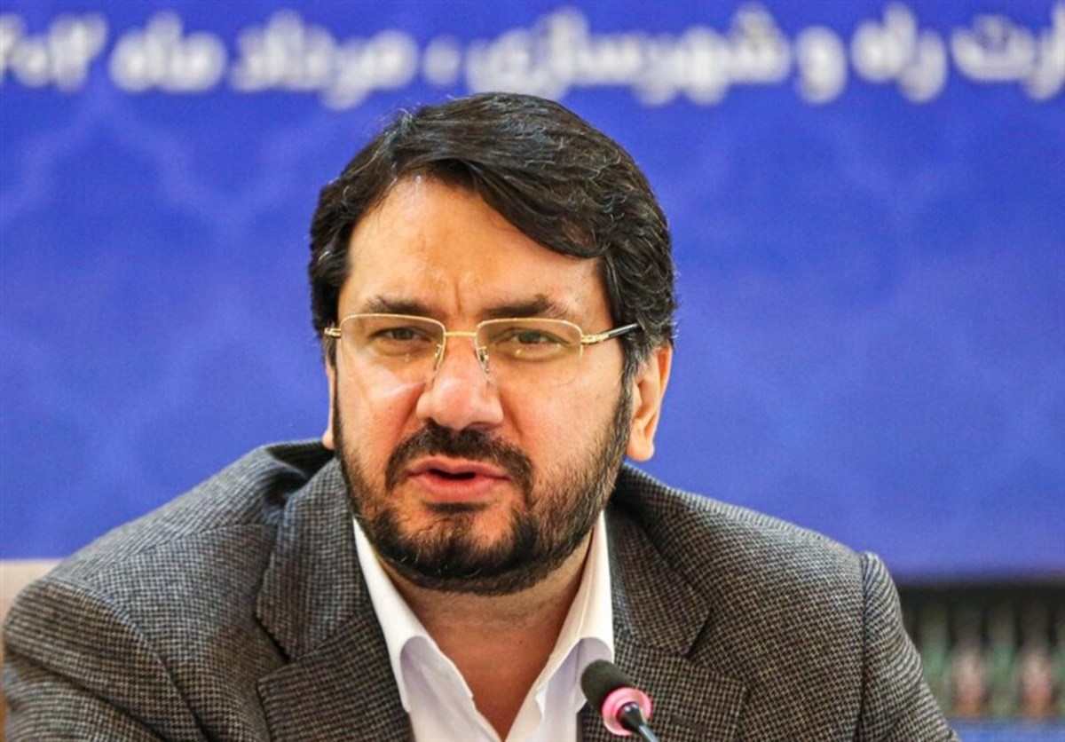 بذرپاش: در کاهش قیمت سیمان و فولاد مصر هستیم و شوخی نداریم/ کاهش قیمت تمام شده مسکن دستور رئیس جمهور است