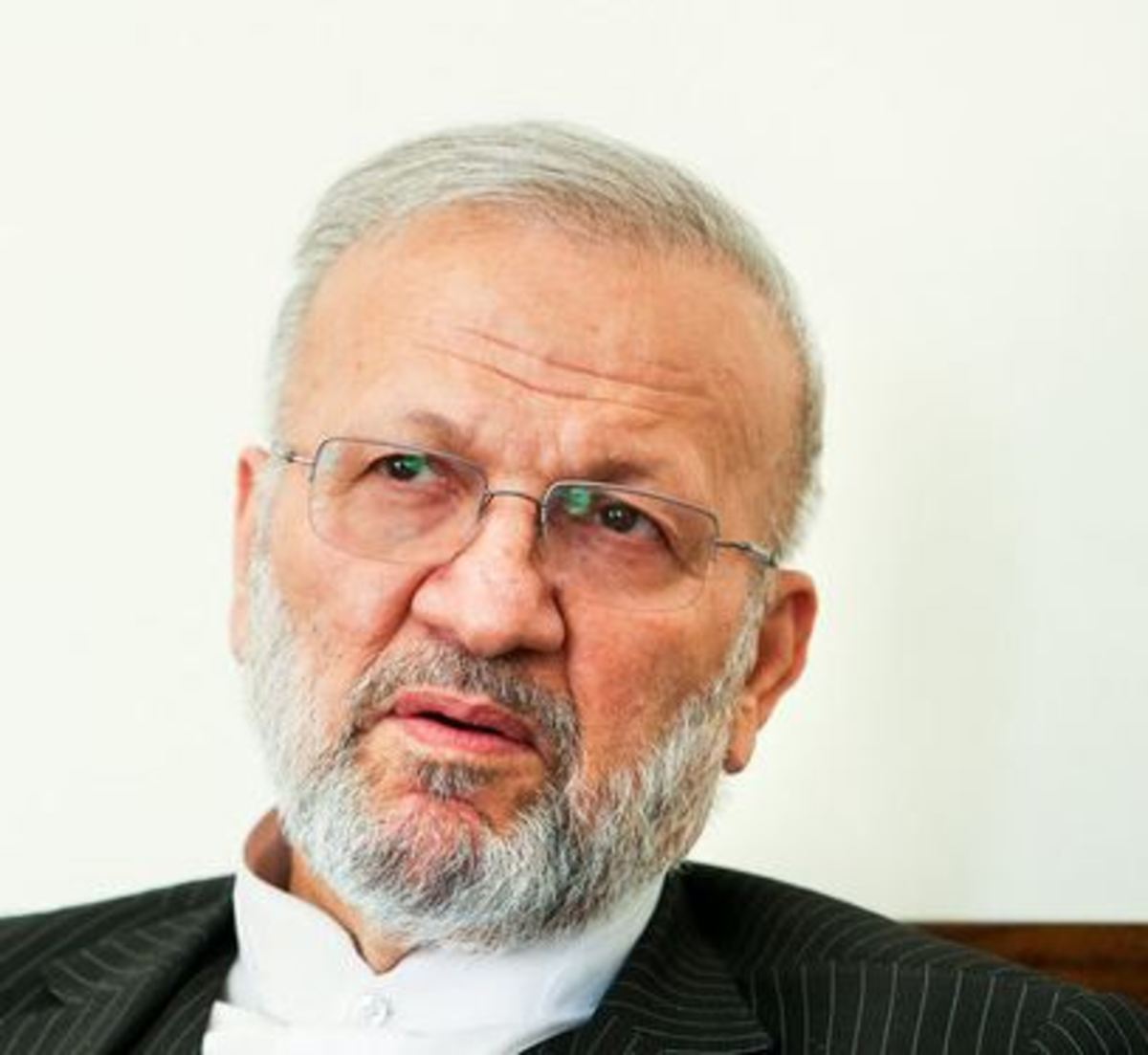 متکی: شورای نگهبان با وسعت نظر بیشتری نسبت به کاندیدا‌ها عمل کند