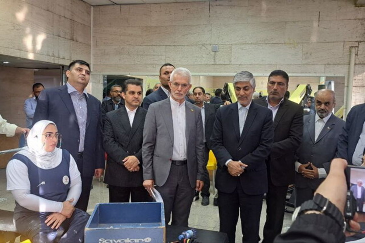 بازدید وزیر ورزش و جوانان از اردوی تیم ملی پاراوزنه برداری و بسکتبال با ویلچر