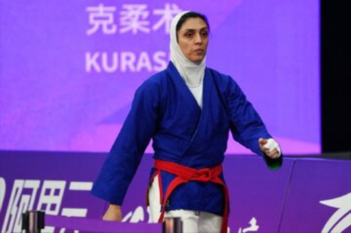 تاریخ سازی دنیا آقایی با کسب مدال نقره مسابقات آسیایی هانگژو