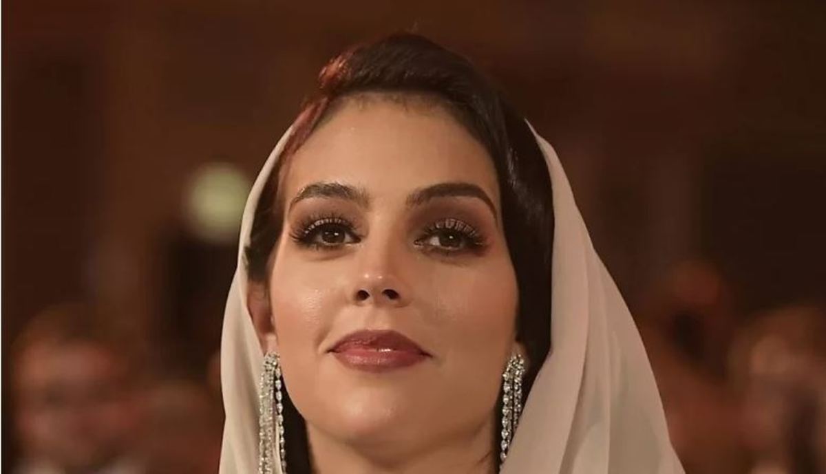 غافلگیری پوشش همسر رونالد در هفته مد پاریس + عکس