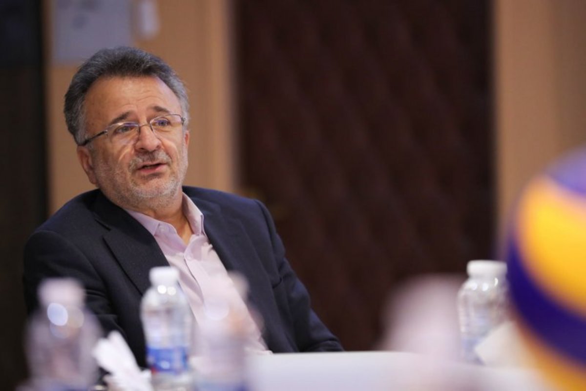 خارجی‌ها زودتر از سال جدید نمی‌آیند؛ مربی دهان پرکن نمی‌خواهیم