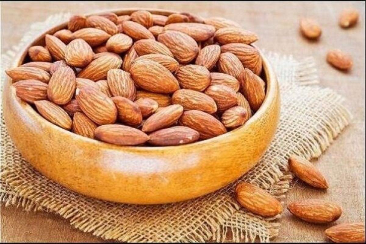 قند خون را با بادام کنترل کنید