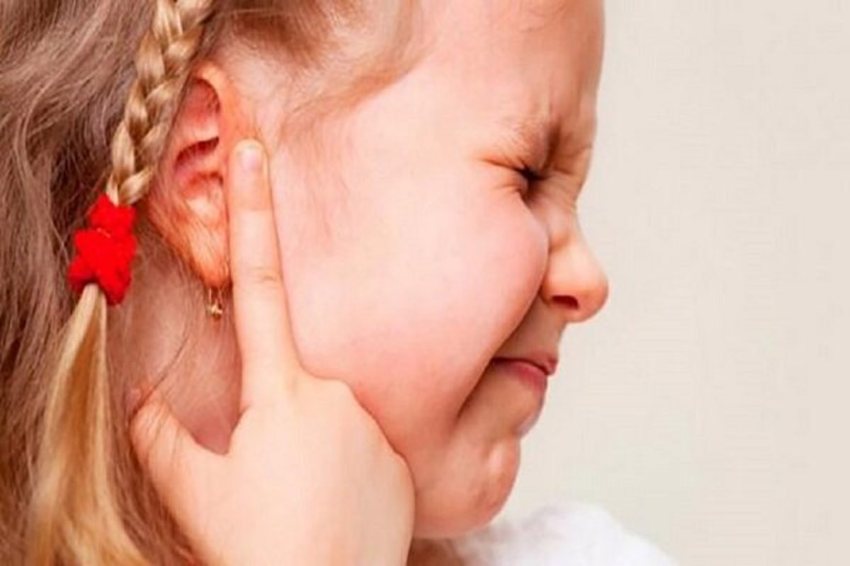 یکی از مهمترین راه‌های پیشگیری از عفونت گوش برای فرزندانتان!