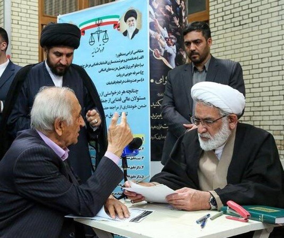 رئیس دیوان عالی کشور در بردسیر/بررسی مسائل و مشکلات واحد‌های تولیدی و صنعتی