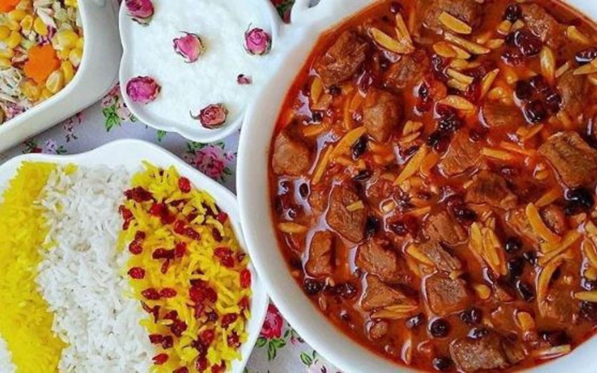 خورشت خلال کرمانشاه یک غذای خوشمزه که از خوردنش سیر نمی‌شوید
