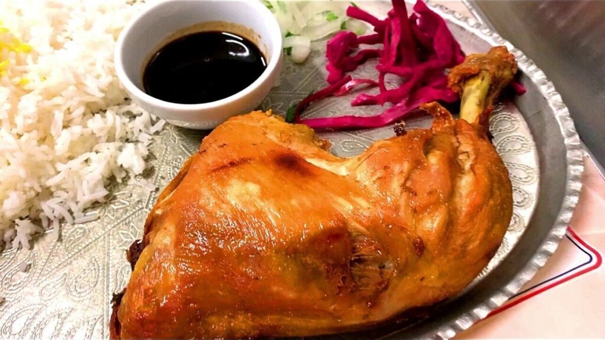۴ رسپی متفاوت برای سس اکبر جوجه، با طعمی بهشتی