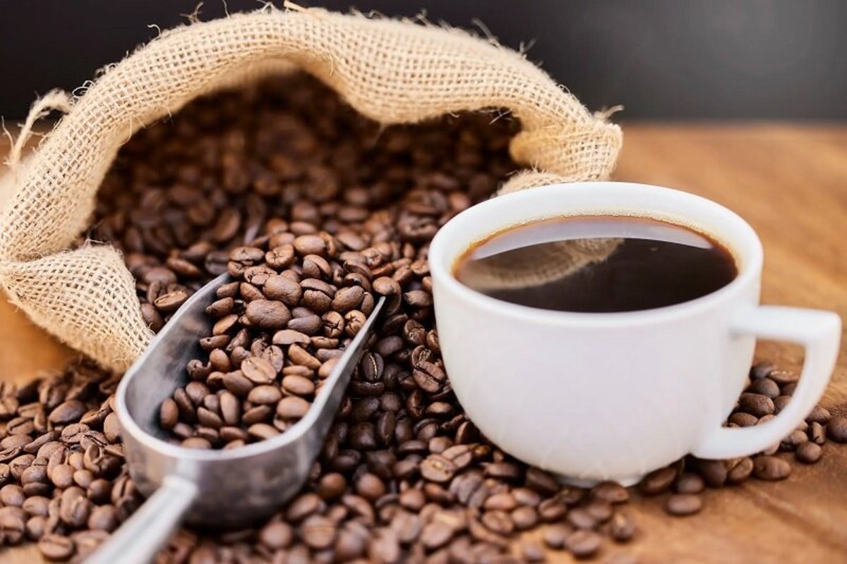 هرگز با معده خالی قهوه نخورید