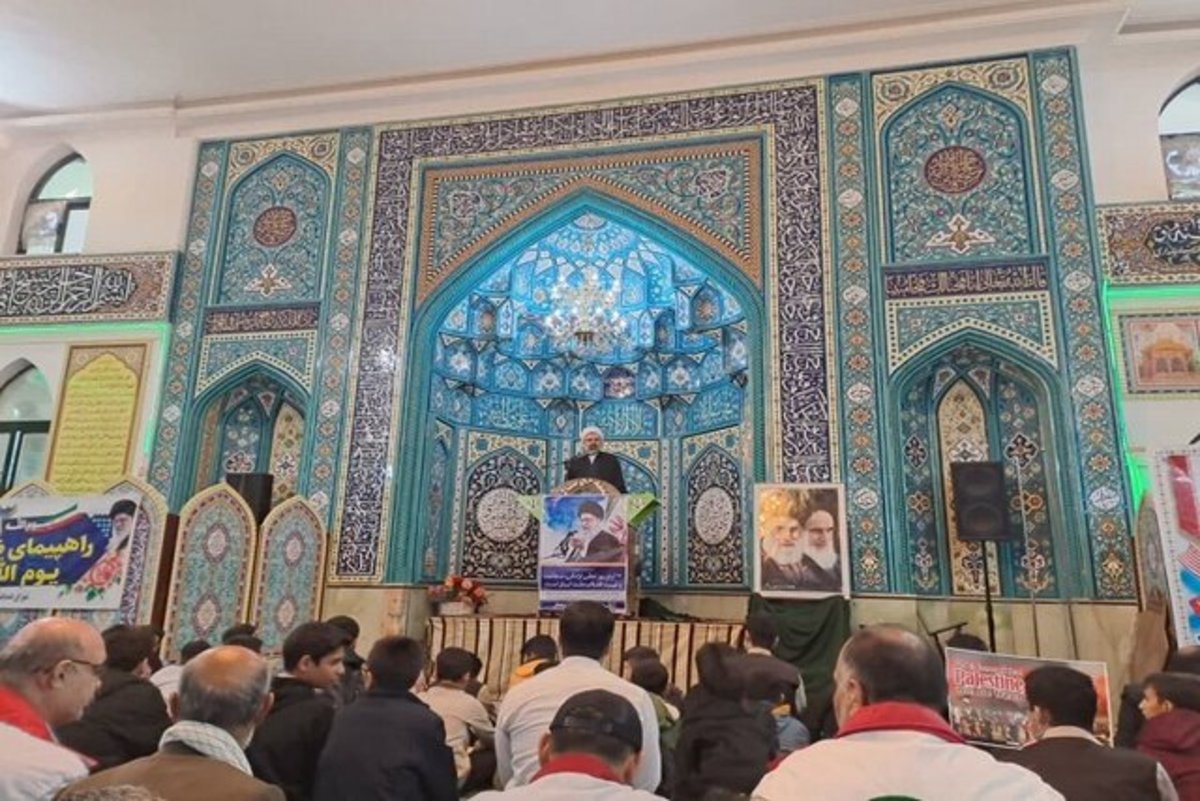 ۱۳ آبان قدرت و هیمنه دشمن را از بین برد