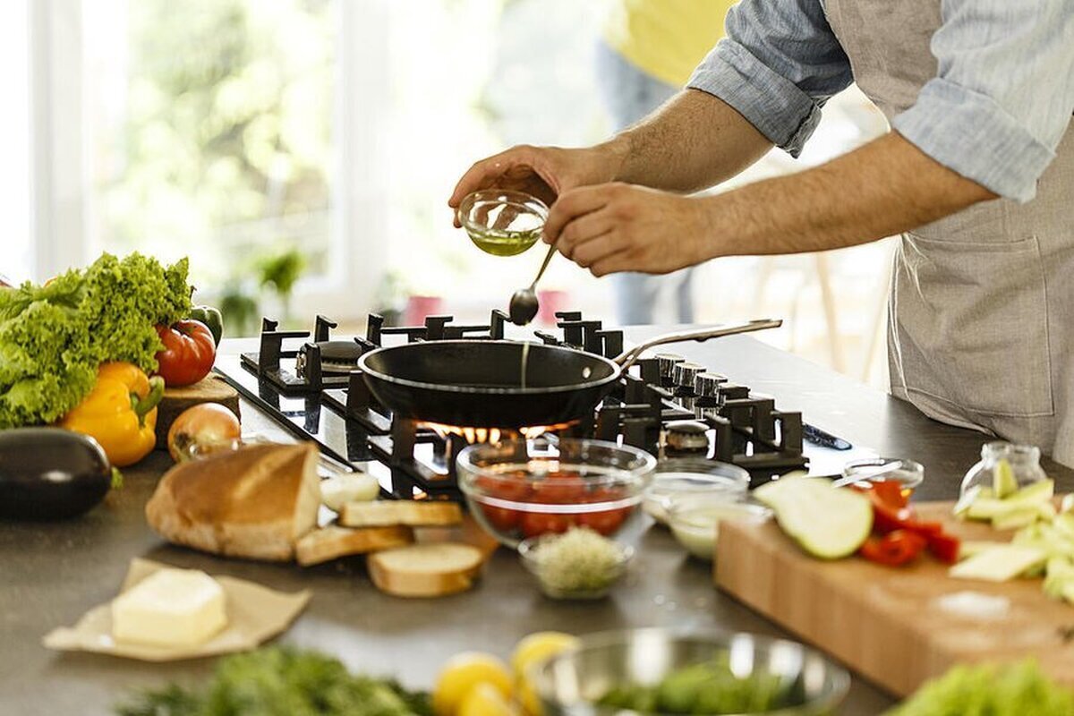 چند راهکار طلایی برای جلوگیری از پاشیدن روغن هنگام سرخ کردن