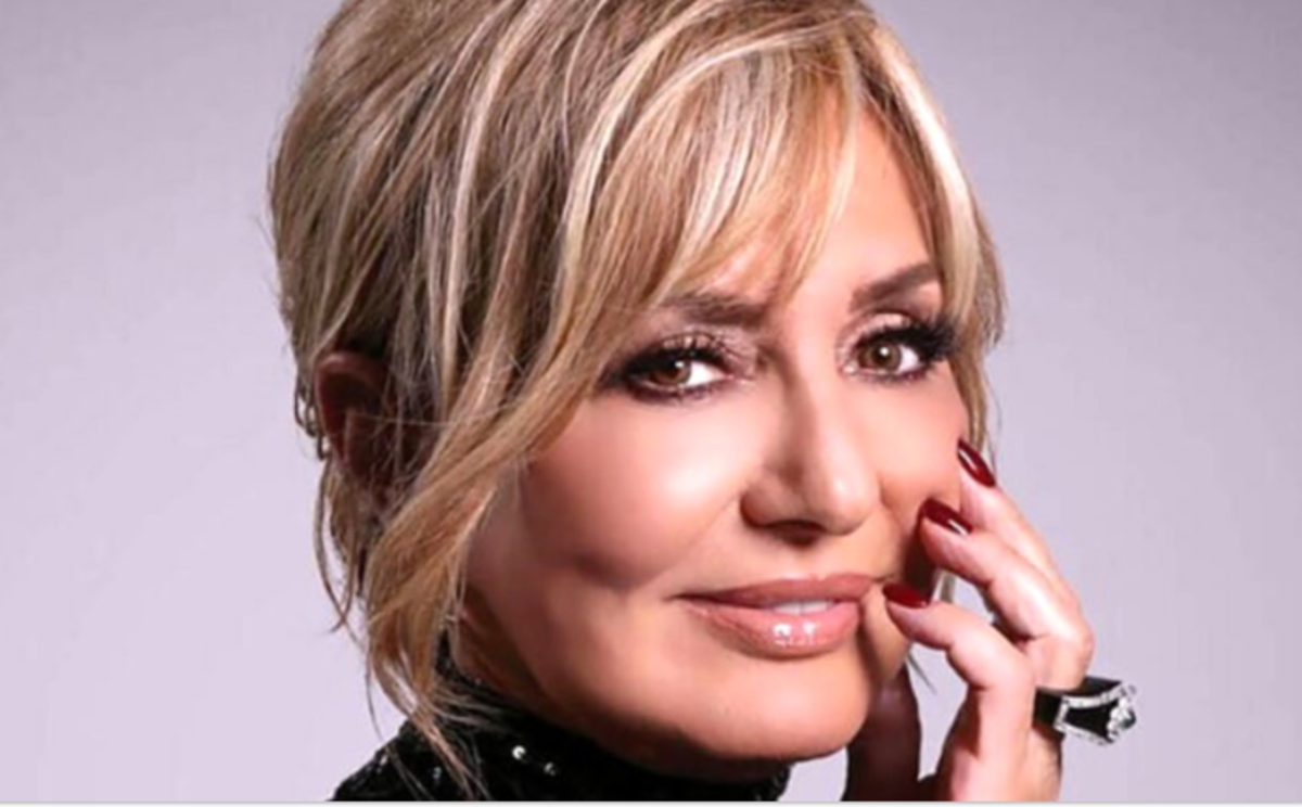 مادر زیبای گوگوش را دیده بودید؟ /جذابیت گوگوش به مادرش رفته!