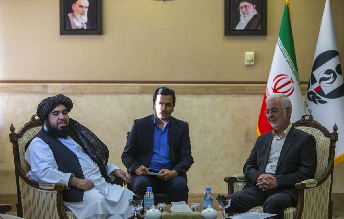 ۲۰ روز پس از ثبت واقعه وفات گواهی انحصار وراثت بدون درخواست وراث صادر شود