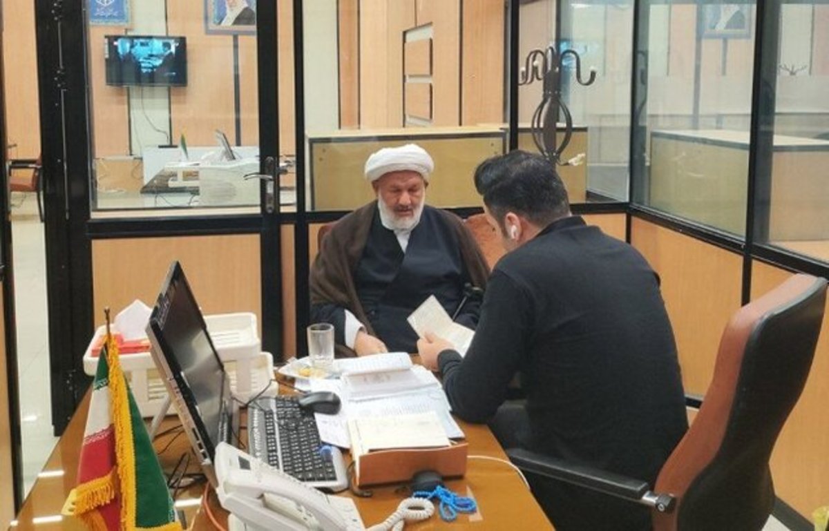 علی رازینی برای انتخابات مجلس خبرگان رهبری اعلام کاندیداتوری کرد