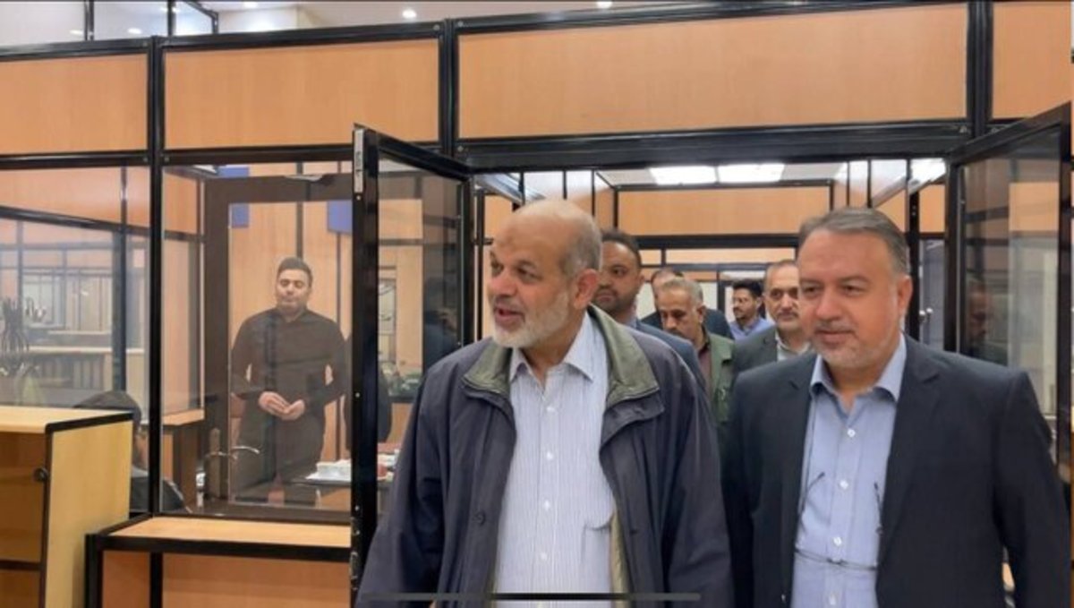 بازدید وحیدی از ستاد انتخابات کشور