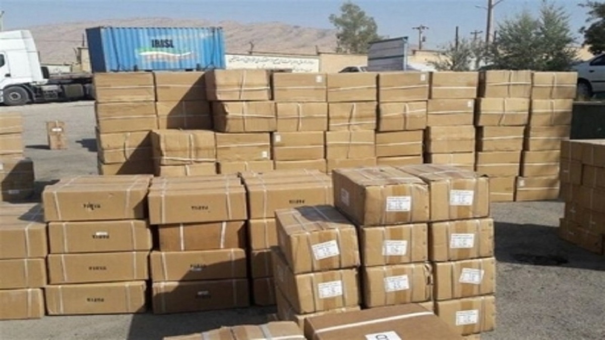 انبار میلیاردی کالای قاچاق در نظرآباد