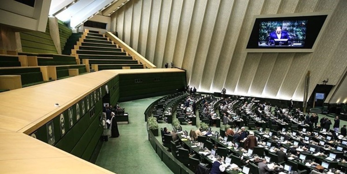سلیمی: استعفای نادران هفته آینده در دستور کار مجلس قرار می‌گیرد