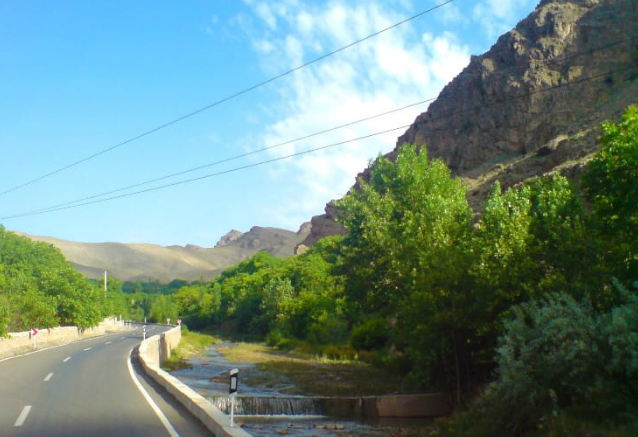 چه فصلی برای دیدن از دره آل مشهد مناسب است