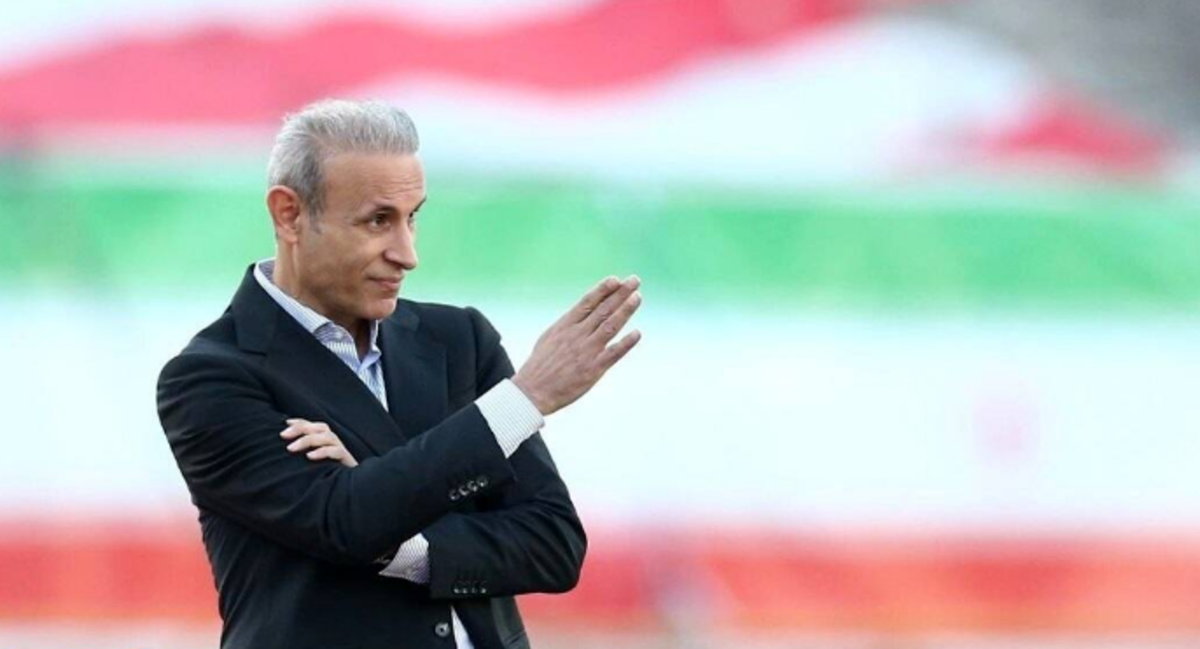 سرمربی پرسپولیس لباس رزم به تن کرد