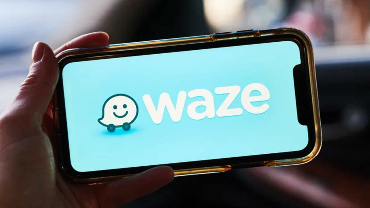 قابلیت هوشمندانه اپلیکیشن (Waze) برای کاهش تصادفات