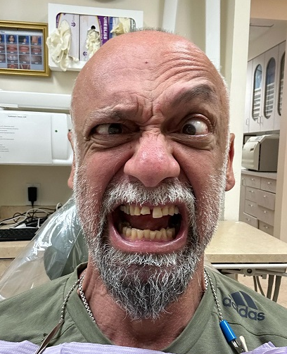 کامبیز قربانی با این عکس آبروی گوگوش را برد! کامبیز قربانی با این عکس آبروی گوگوش را برد!