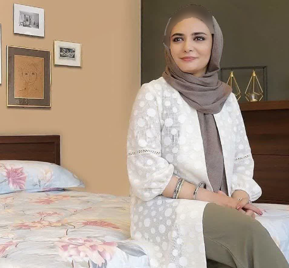عکس لورفته لیندا کیانی روی تخت خواب / شوکه شدیم!