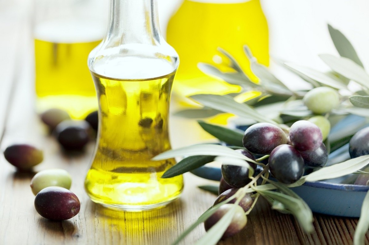 روغن زیتون بهترین گزینه برای مراقبت از مو‌های خشک