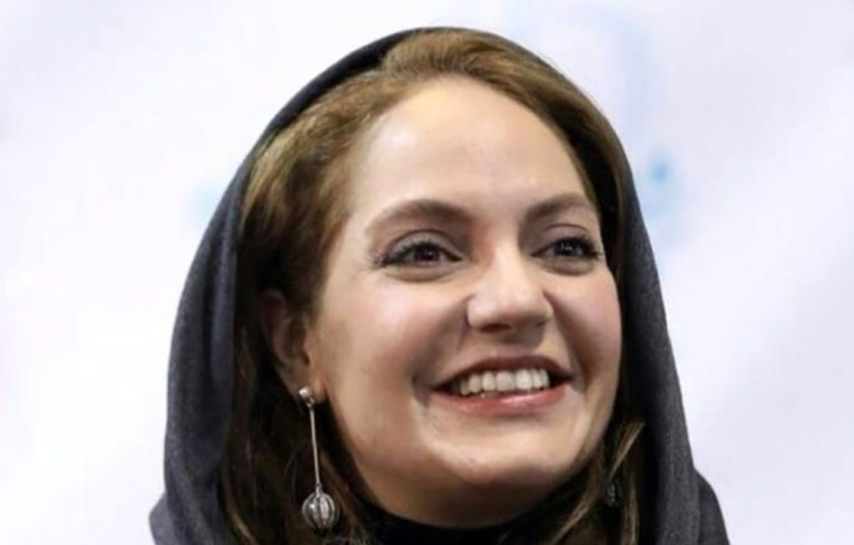 مهناز افشار موهایش را زرد عقدی کرد! /تصمیمی که در لحظه باعث پشیمانی اش شد!