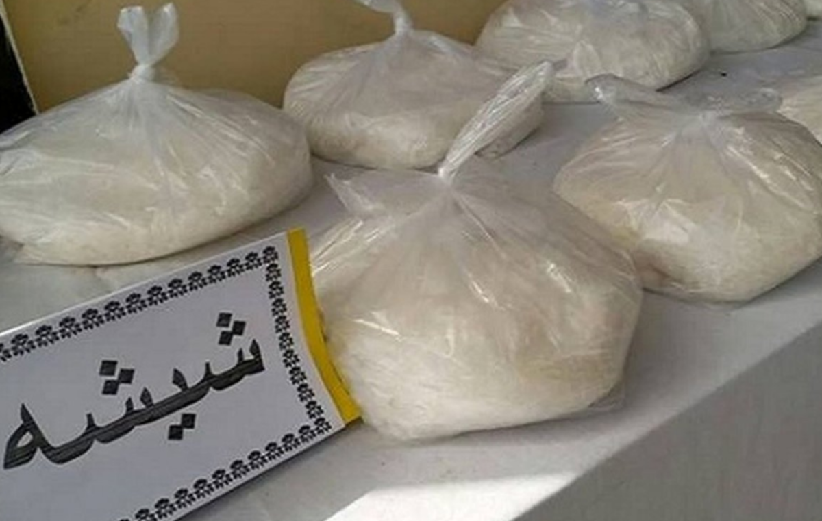 توقیف بیش از ۲ کیلو شیشه از سوداگر مرگ توسط پلیس