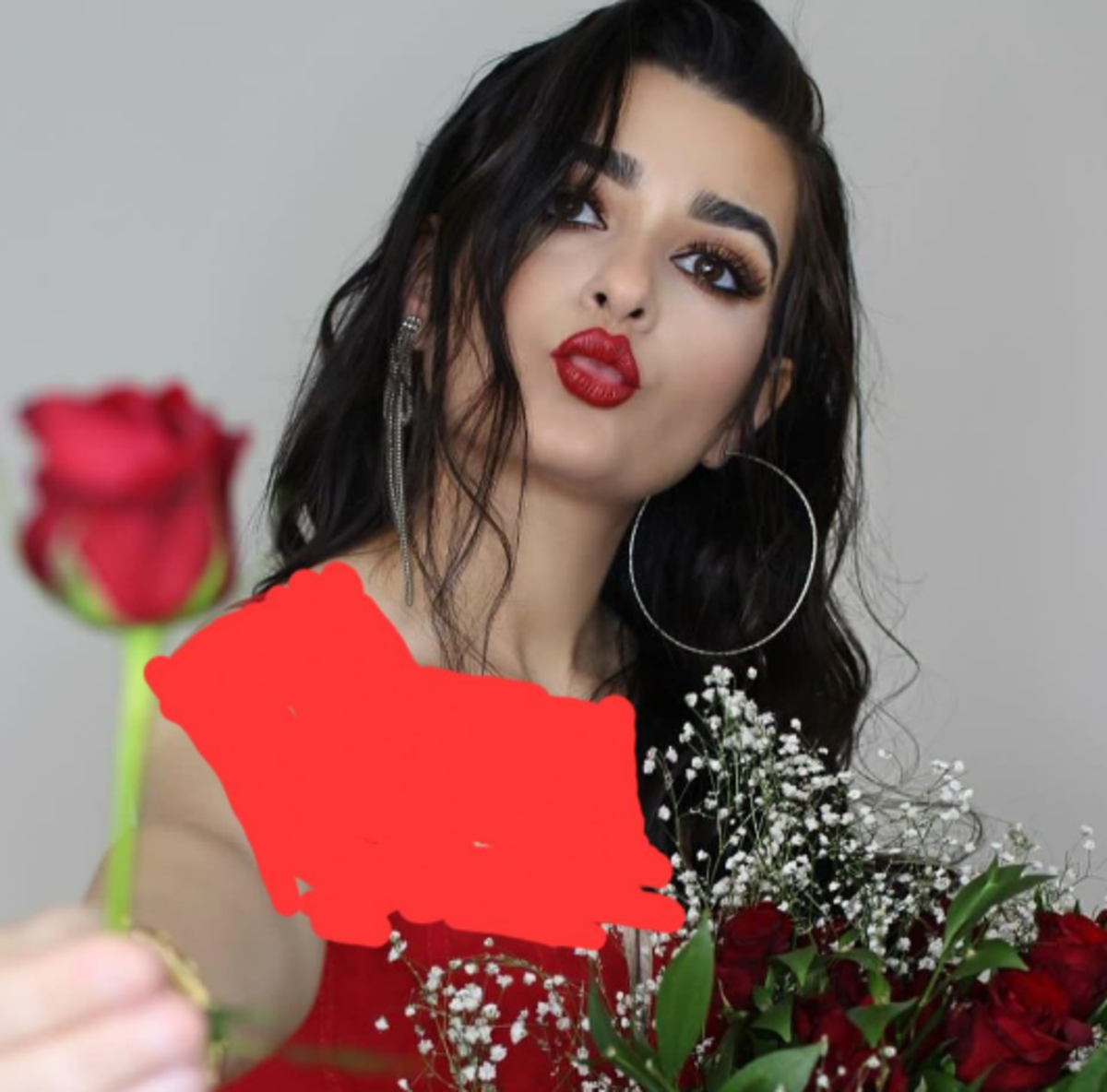 از ندا یاسی چخبر؟
