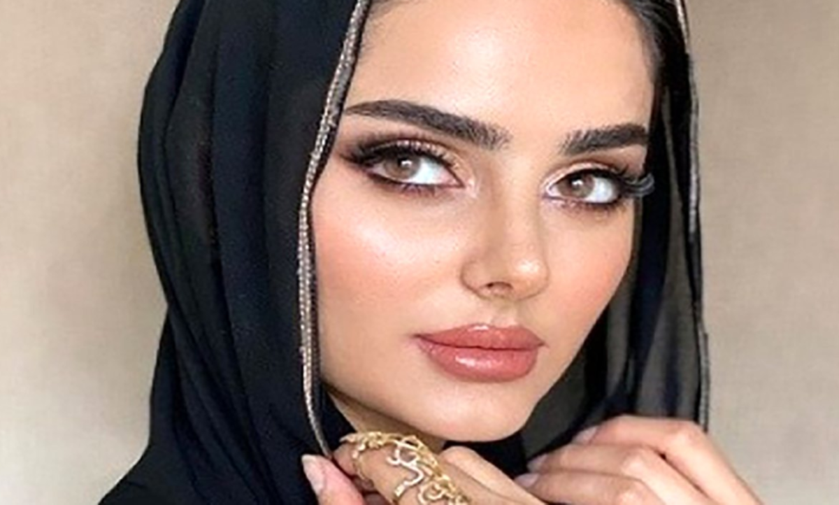 استایل نامتعارف و نازیبای زیباترین مدل ایرانی آبرویش را برد! /عکس