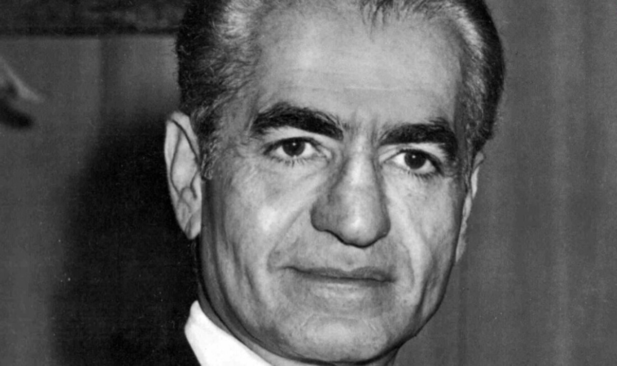 عکس منتشر شده از رضا شاه کنار وزیرخارجه پیشین آمریکا