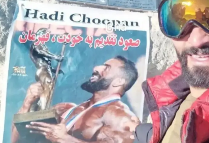 هادی چوپان برای خودش حسابی نوشابه باز کرد!