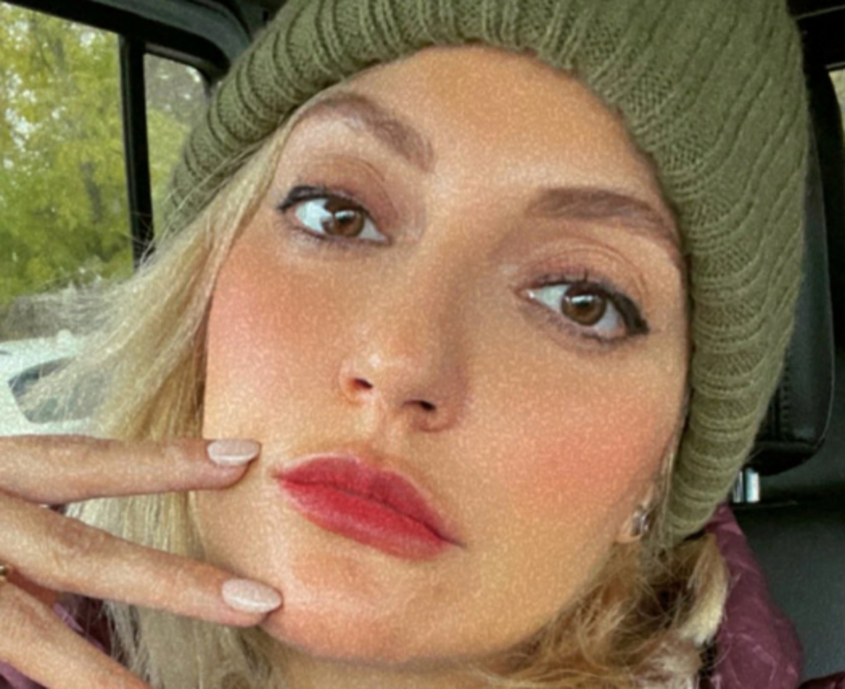 جنجالی‌ترین عکس منتشر شده از مهناز افشار آبرویش را برد! /عکس با سطل آشغال!