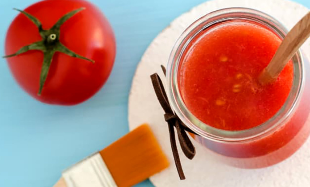 از خواص شگفت انگیز گوجه فرنگی برای داشتن پوستی با طراوت غافل نشوید