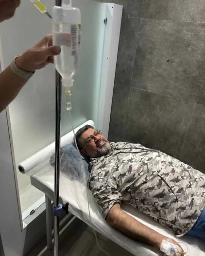 رضا رشیدپور روی تخت بیمارستان هم دست از خندیدن بر نمی‌داره
